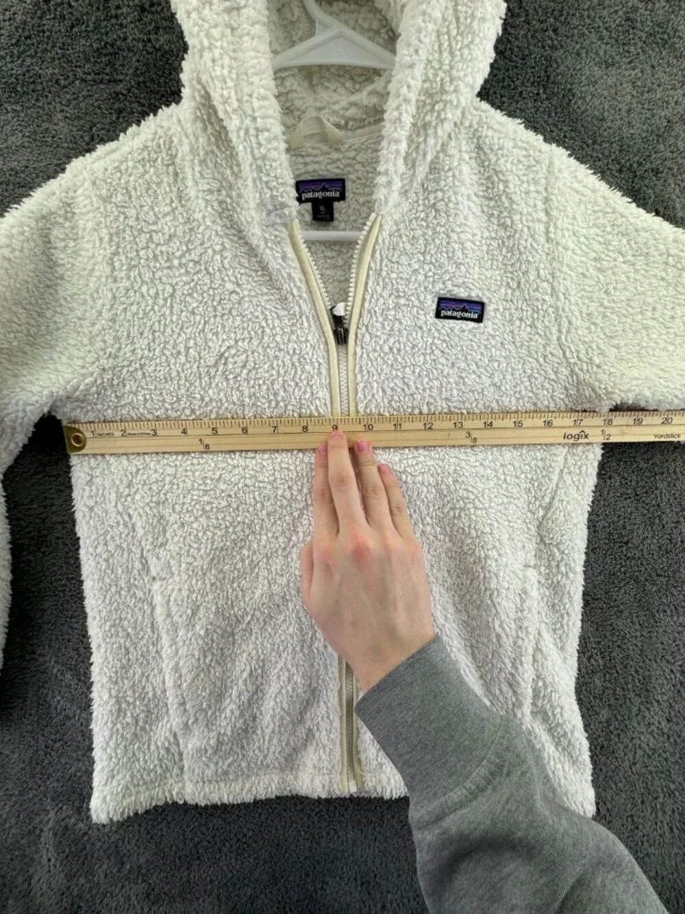 Patagonia Girls Hooded Jacket Hoodie Ivory White XL 14 W/ Logo Full Zip Soft